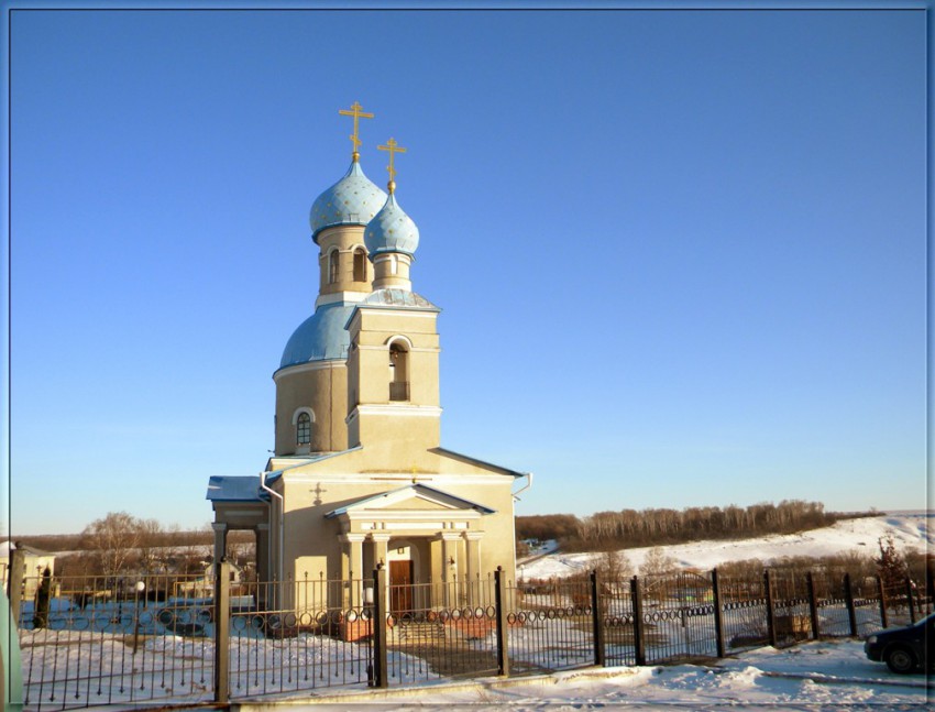 Церковь Михаила Архангела, Архангельское (Губкин, город, Белгородская область). общий вид в ландшафте