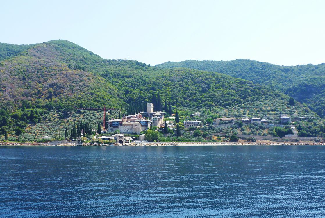 Дохиаров монастырь, Афон (Ἀθως) (Айон-Орос (Άγιον Όρος), Греция). общий вид в ландшафте