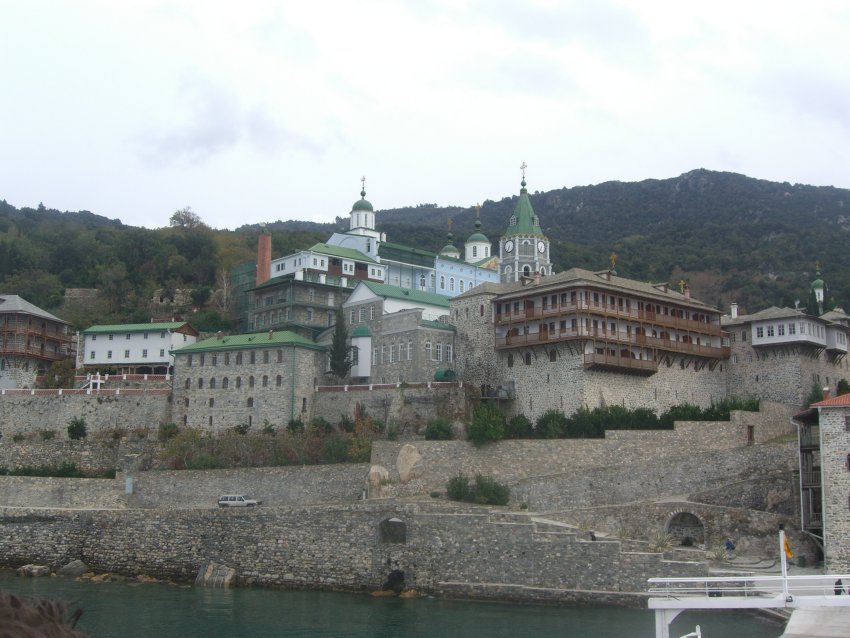 Монастырь Пантелеимона, Афон (Ἀθως) (Айон-Орос (Άγιον Όρος), Греция). фасады