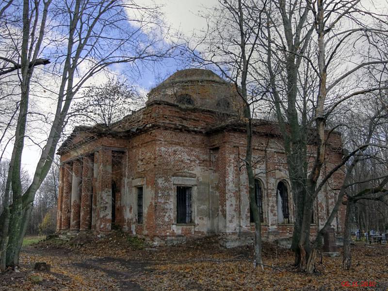 Круглое. Церковь Рождества Христова. фасады