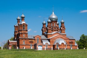 Черкасское. Церковь Покрова Пресвятой Богородицы