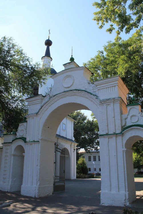 Старочеркасская. Донской Старочеркасский мужской монастырь. общий вид в ландшафте