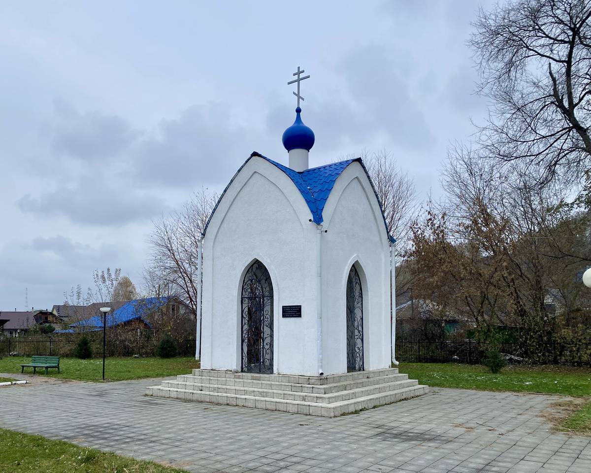 Вид с ЮЗ, фасады. Часовня Успения Пресвятой Богородицы, Майма (Майминский район, Республика Алтай)