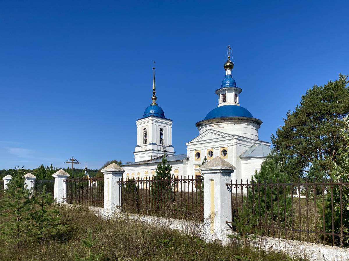 Вид с юго-востока, фасады. Церковь Преображения Господня, Папинская (Коношский район, Архангельская область)