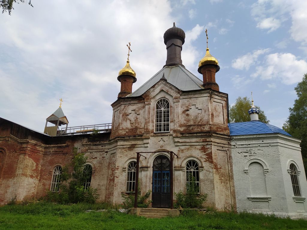 Церковь Владимира равноапостольного, Полозово (Большесосновский район, Пермский край). фасады