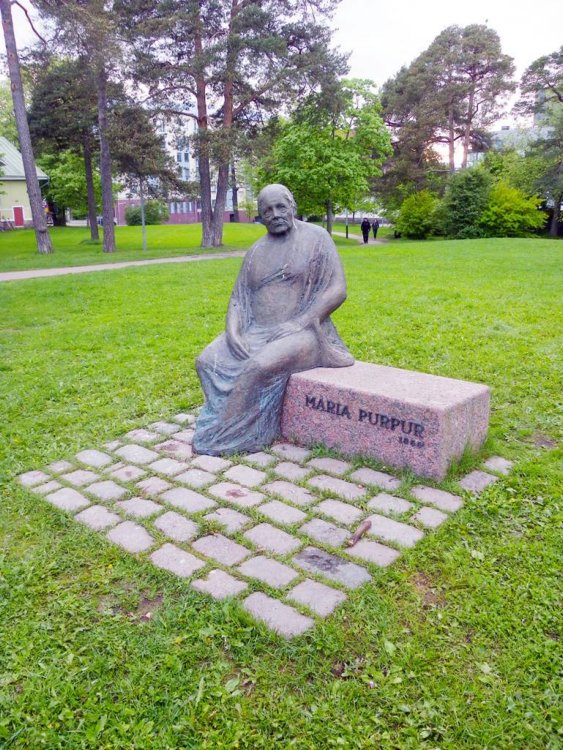 Церковь Николая Чудотворца, Котка (Кюменлааксо, Финляндия). дополнительная информация, Мария Пурпур. Столетняя полковница, остановившая англичан, хотевших разрушить церковь вместе со всем Роченсалмом в 1855 г. Ск. Юта Эскель, 1999.