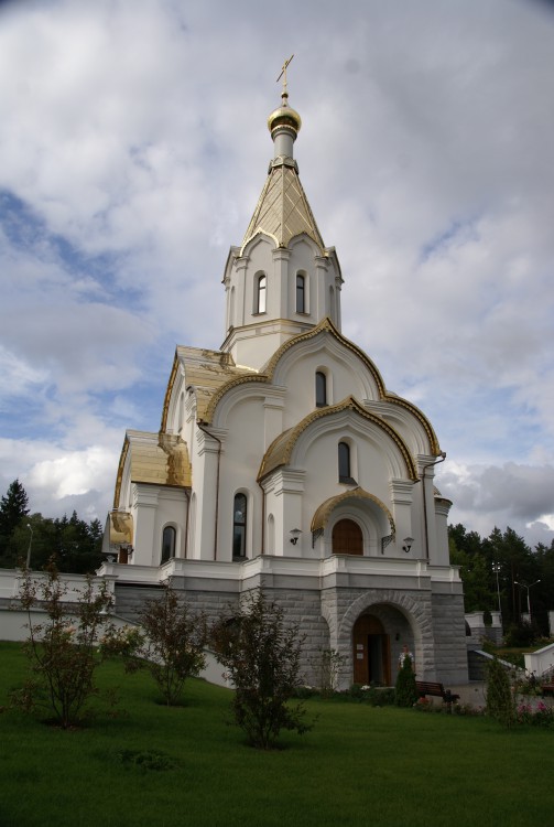 Церковь Воскресения Христова, Катынь (Смоленский район, Смоленская область). фасады