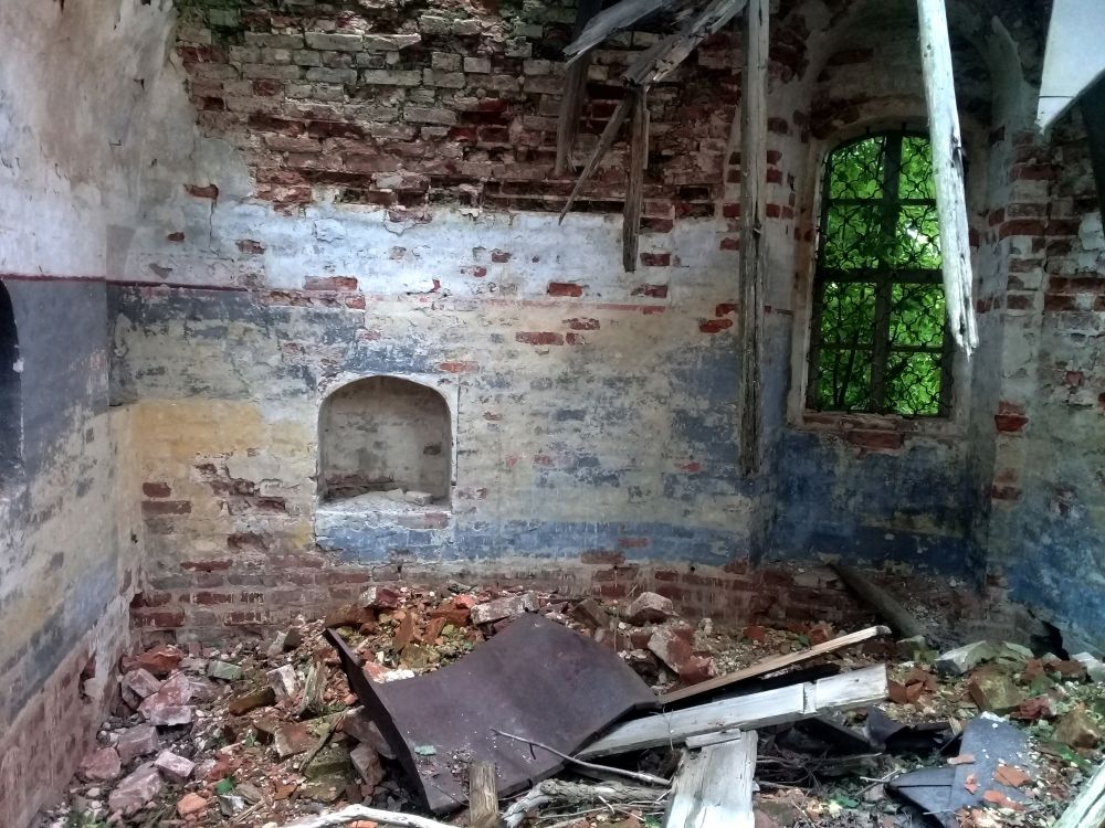 Церковь Успения Пресвятой Богородицы, Добшо (Торопецкий район, Тверская область). интерьер и убранство