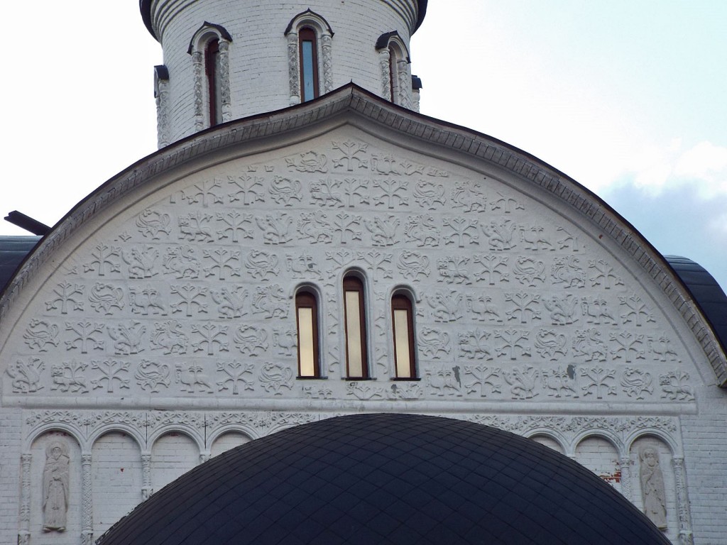 Церковь Всех Святых, в земле Российской просиявших, Софрино, посёлок (Пушкинский район и гг. Ивантеевка, Королёв, Московская область). архитектурные детали