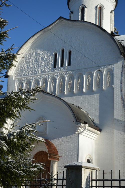 Церковь Всех Святых, в земле Российской просиявших, Софрино, посёлок (Пушкинский район и гг. Ивантеевка, Королёв, Московская область). архитектурные детали
