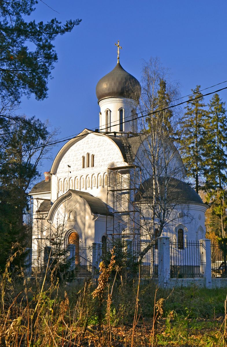 Церковь Всех Святых, в земле Российской просиявших, Софрино, посёлок (Пушкинский район и гг. Ивантеевка, Королёв, Московская область). фасады