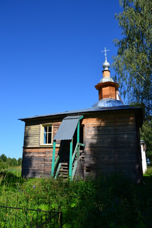 Шёломя. Церковь Николая Чудотворца (деревянная). фасады