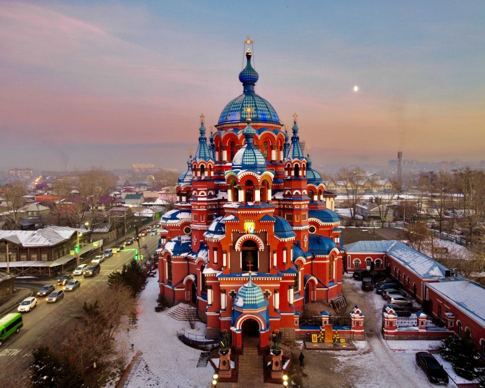 Собор Казанской иконы Божией Матери, Иркутск (Иркутск, город, Иркутская область). общий вид в ландшафте, Вид с запада вечером.