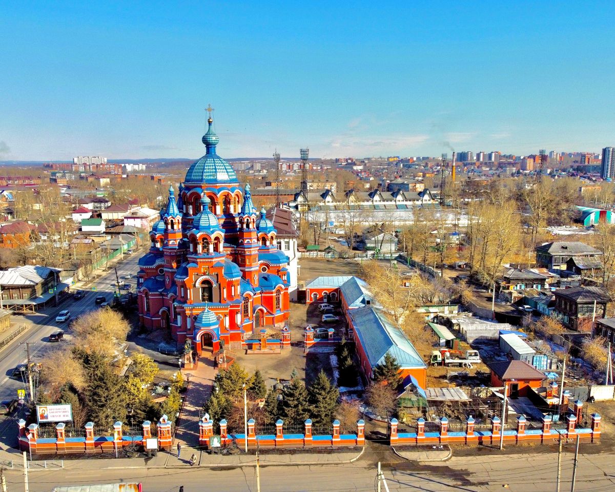 Собор Казанской иконы Божией Матери, Иркутск (Иркутск, город, Иркутская область). общий вид в ландшафте, Храм с территорией, вид с запада