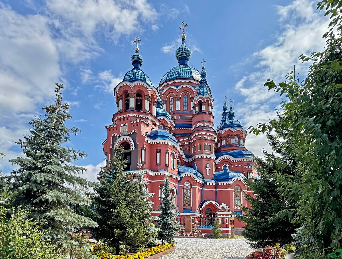 Вид с юго-запада, фасады. Собор Казанской иконы Божией Матери, Иркутск (Иркутск, город, Иркутская область)