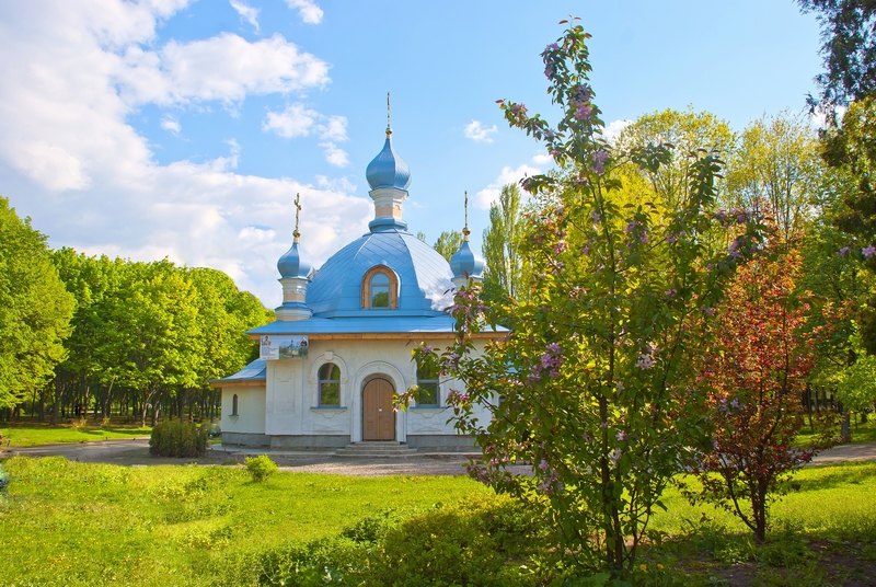 Церковь Спиридона Тримифунтского, Никольская Борщаговка (Святошинский район, Украина, г. Киев). фасады