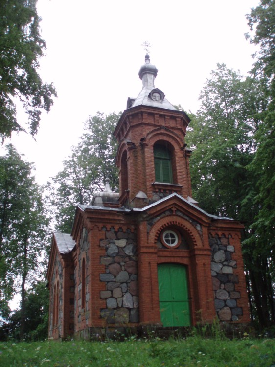 Церковь Георгия Победоносца, Янюциемс (Фабианово) (Аугшдаугавский край, Латвия). фасады
