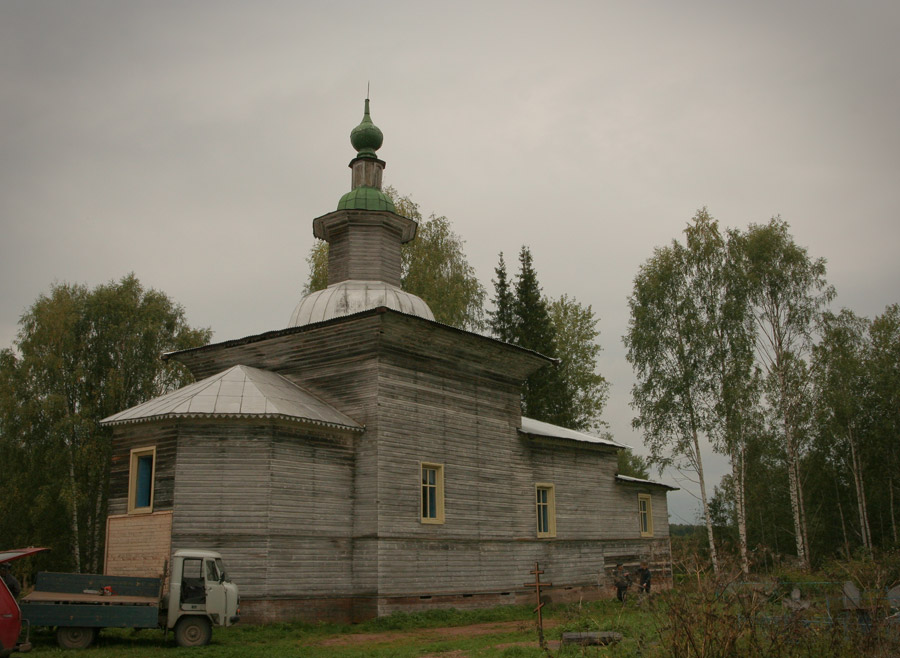 Церковь Николая Чудотворца (деревянная), Шёломя (Красноборский район, Архангельская область). фасады