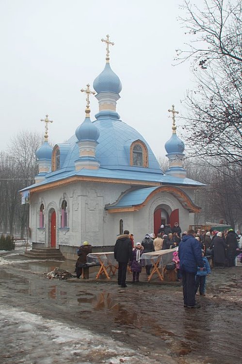 Церковь Спиридона Тримифунтского, Никольская Борщаговка (Святошинский район, Украина, г. Киев). фасады