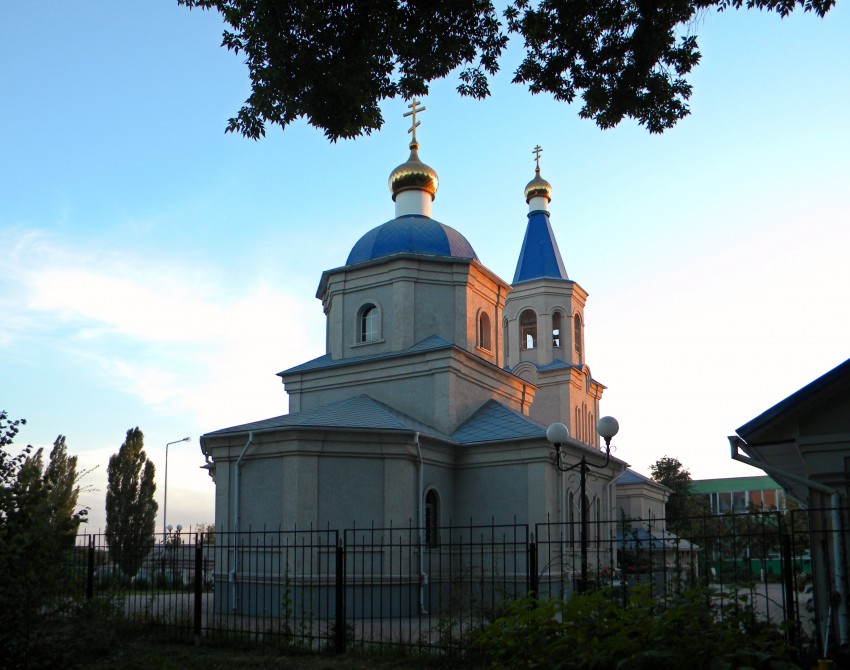 Белгород. Моленная Покрова Пресвятой Богородицы. общий вид в ландшафте