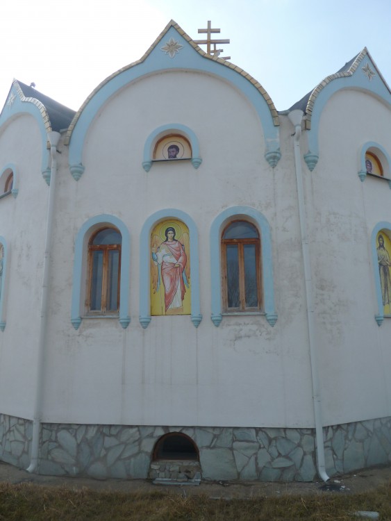 Церковь Михаила Архангела, Михайловка (Уфимский район, Республика Башкортостан). архитектурные детали, Храм Святого Михаила Архангела. Алтарь с внешней стороны. Фото Шабалина Алексея. 8.04.2012г.