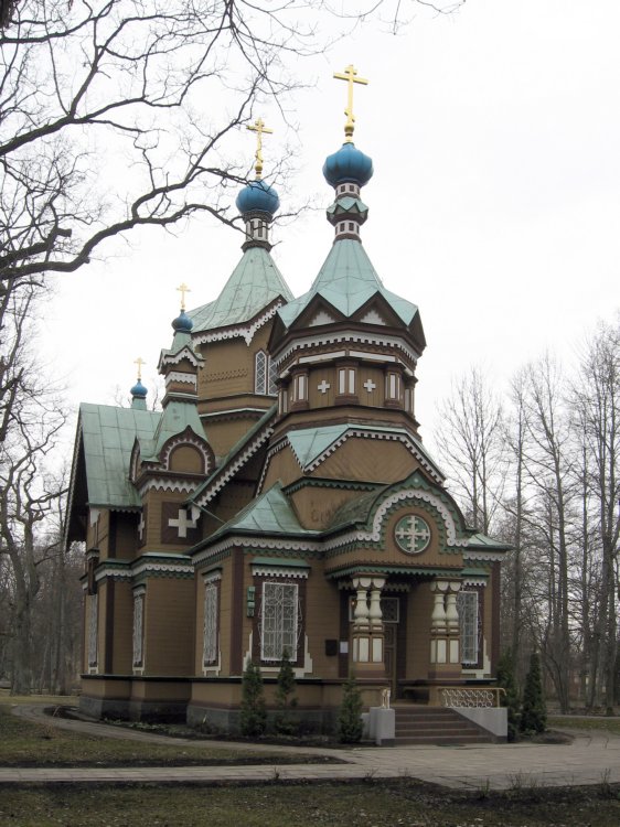 Церковь Петра и Павла, Юрмала (Юрмала, город, Латвия). фасады, Общий вид храма с северо-запада