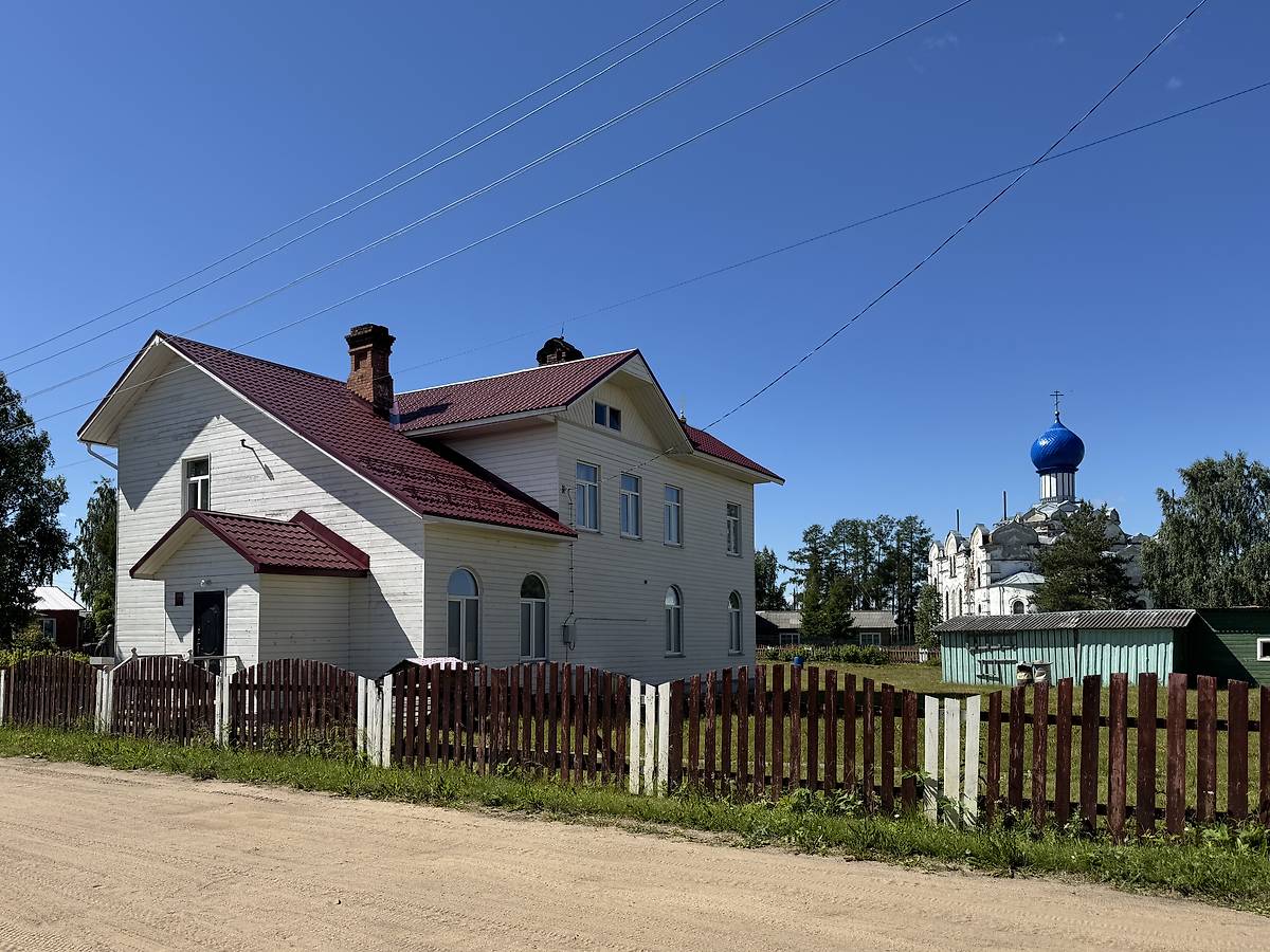 Домовый храм и собор, фасады. Сурский Иоанно-Богословский женский монастырь, Сура (Пинежский район, Архангельская область)