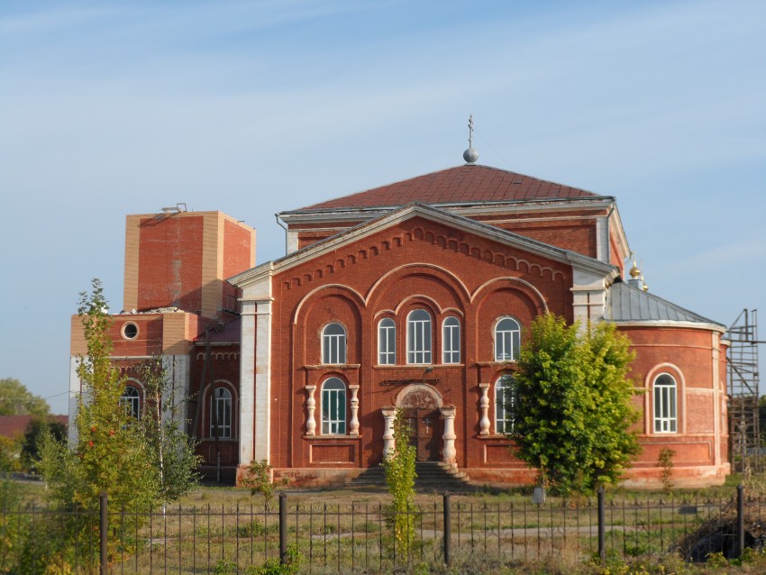 Церковь Михаила Архангела, Октябрьское (Октябрьский район, Оренбургская область). фасады, вид с востока