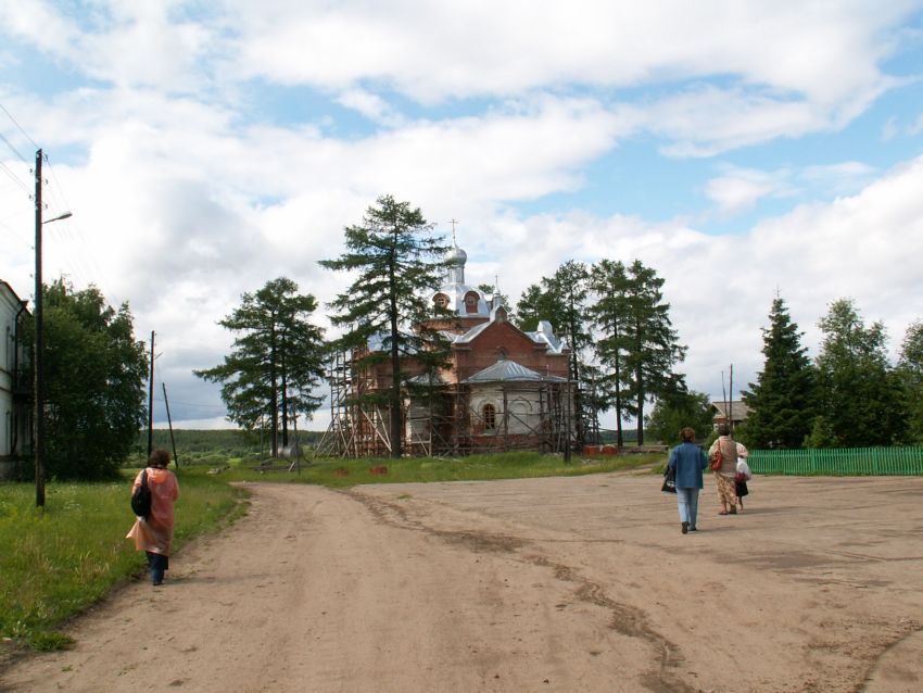 Сура. Церковь Николая Чудотворца. общий вид в ландшафте, храм Николая Чудотворца на краю села