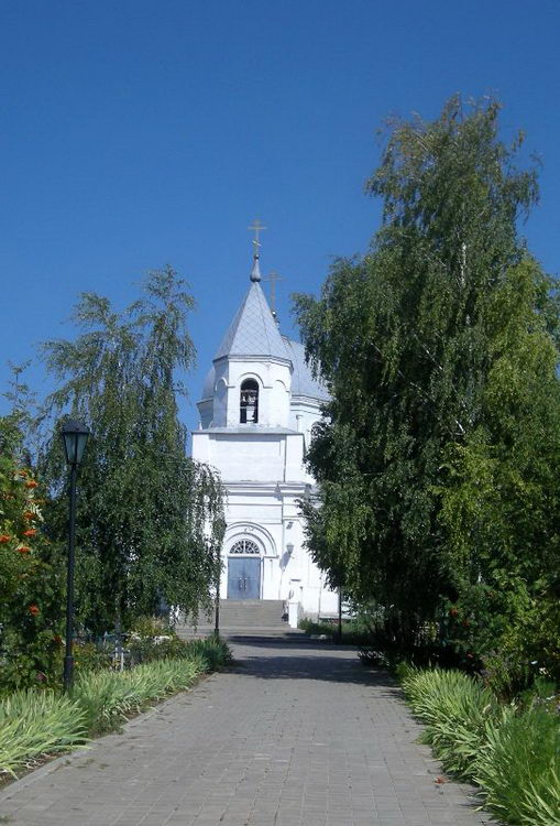 Церковь Митрофана Воронежского, Бирюч (Красногвардейский район, Белгородская область). общий вид в ландшафте