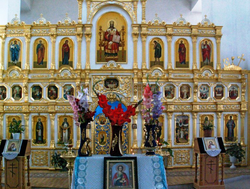 Собор Покрова Пресвятой Богородицы, Бирюч (Красногвардейский район, Белгородская область). интерьер и убранство