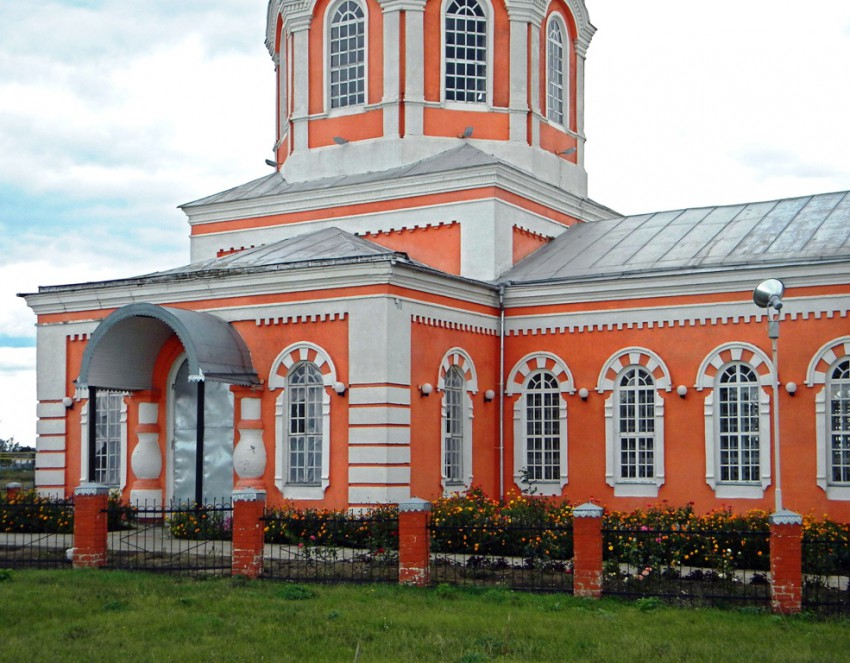 Раздорное. Церковь Димитрия Солунского. фасады