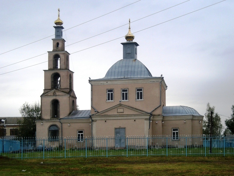 Церковь Димитрия Солунского, Яблоново (Корочанский район, Белгородская область). общий вид в ландшафте