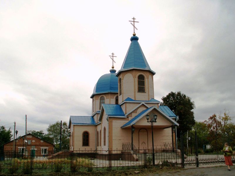 Белгородская область, Красногвардейский район, Гредякино. Церковь Михаила Архангела, фотография. общий вид в ландшафте