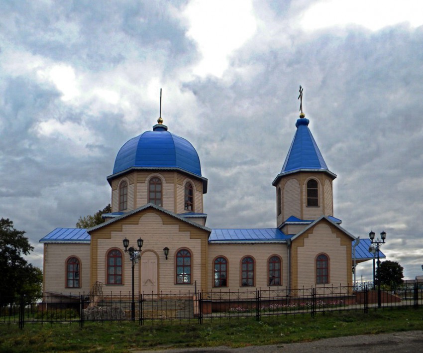 Гредякино. Церковь Михаила Архангела. общий вид в ландшафте