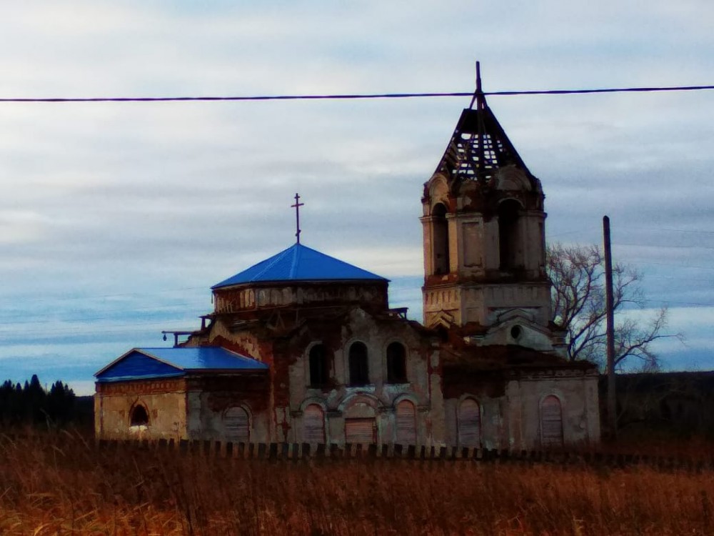 Комарово. Церковь Рождества Пресвятой Богородицы. фасады