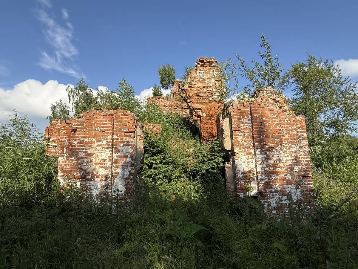 Церковь Троицы Живоначальной, Лёнва (Березники, город, Пермский край). фасады, Вид с запада