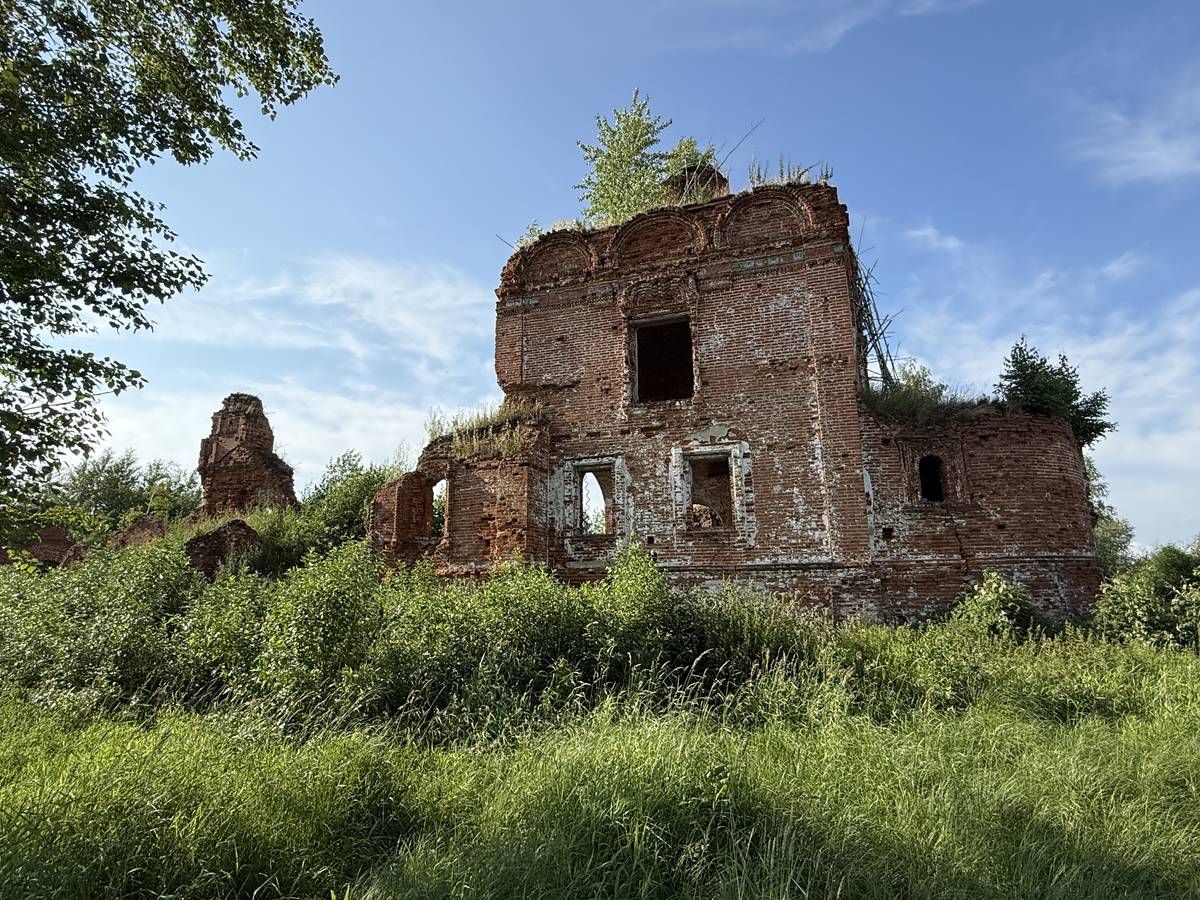 Церковь Троицы Живоначальной, Лёнва (Березники, город, Пермский край). фасады, Вид с юга