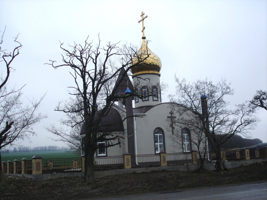 Церковь Димитрия Солунского, Ессентукская (Предгорный район, Ставропольский край). фасады
