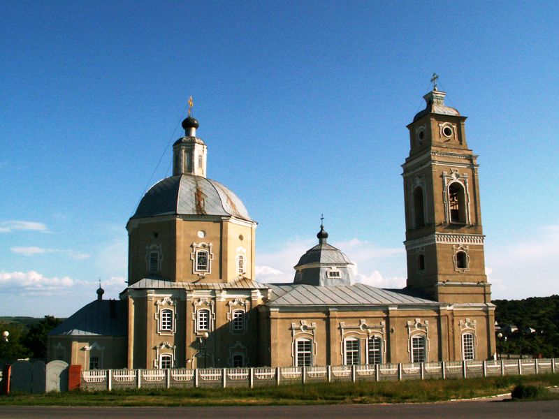 Ливенка. Церковь Успения Пресвятой Богородицы. фасады