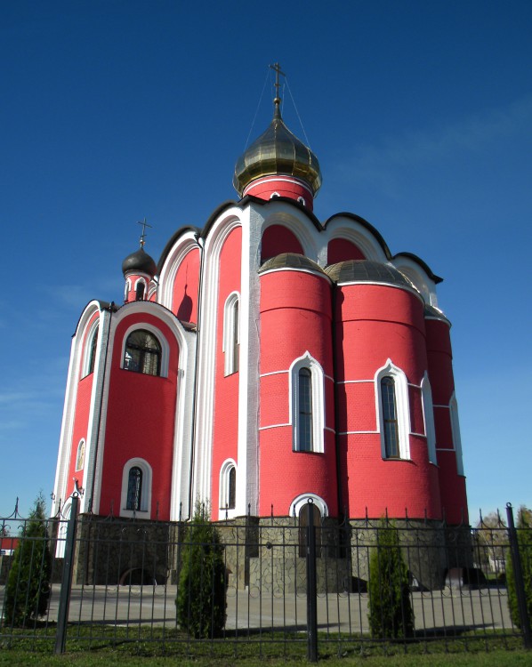 Красная Яруга. Церковь Космы и Дамиана. общий вид в ландшафте