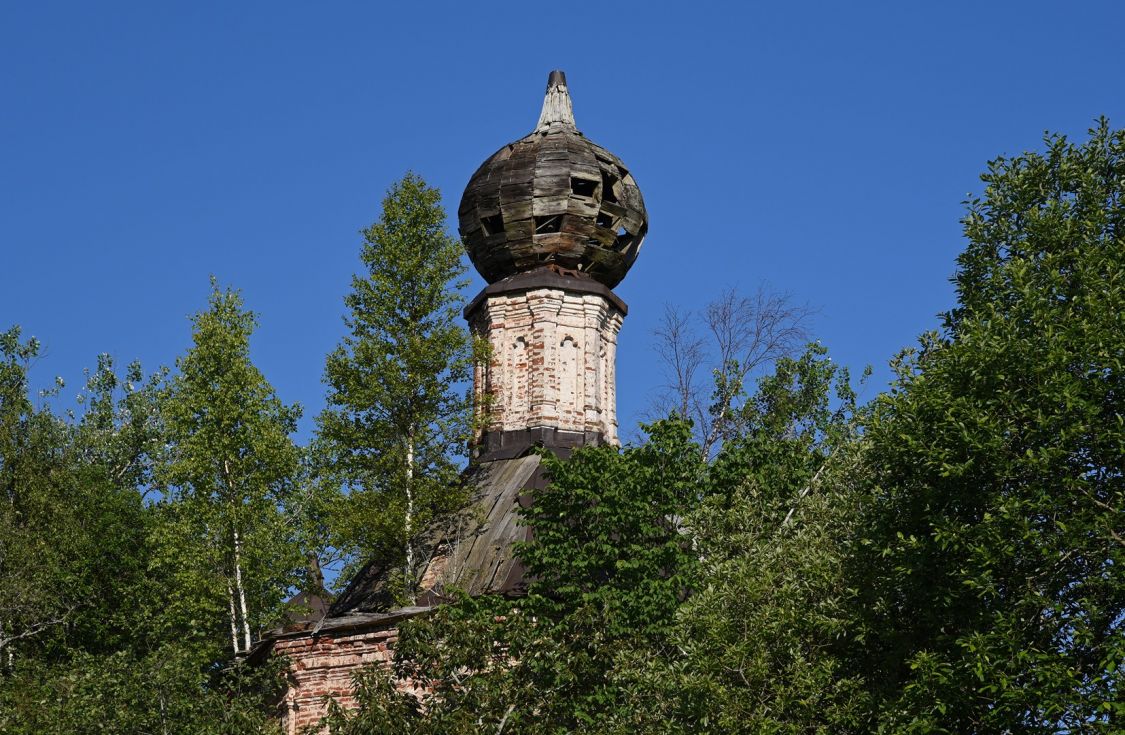 Церковь Троицы Живоначальной, Увицы, погост (Осташковский городской округ, Тверская область). архитектурные детали, Главка основного объема