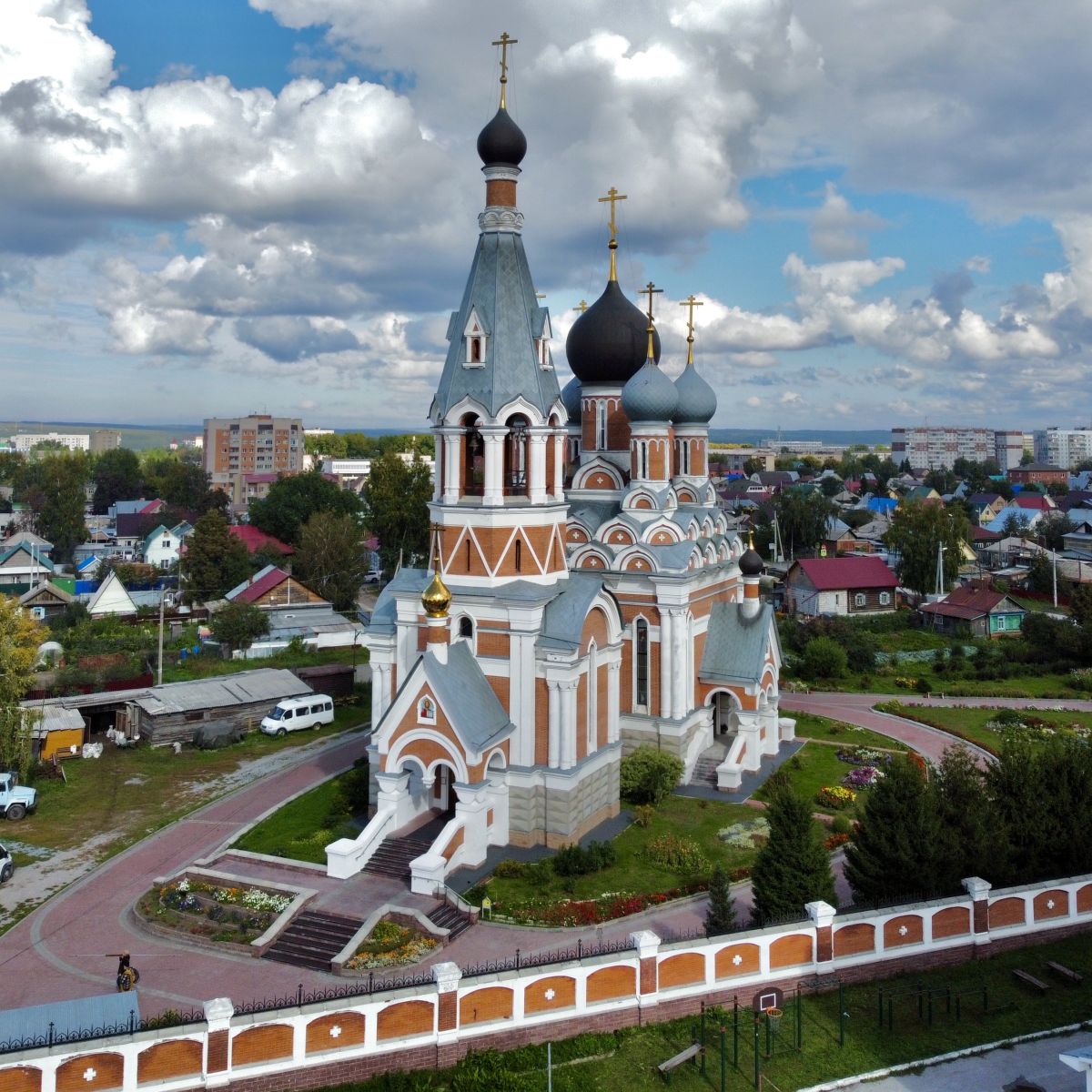 Кафедральный собор Преображения Господня, Бердск (Бердск, город, Новосибирская область). фасады, Вид с ЮЗ