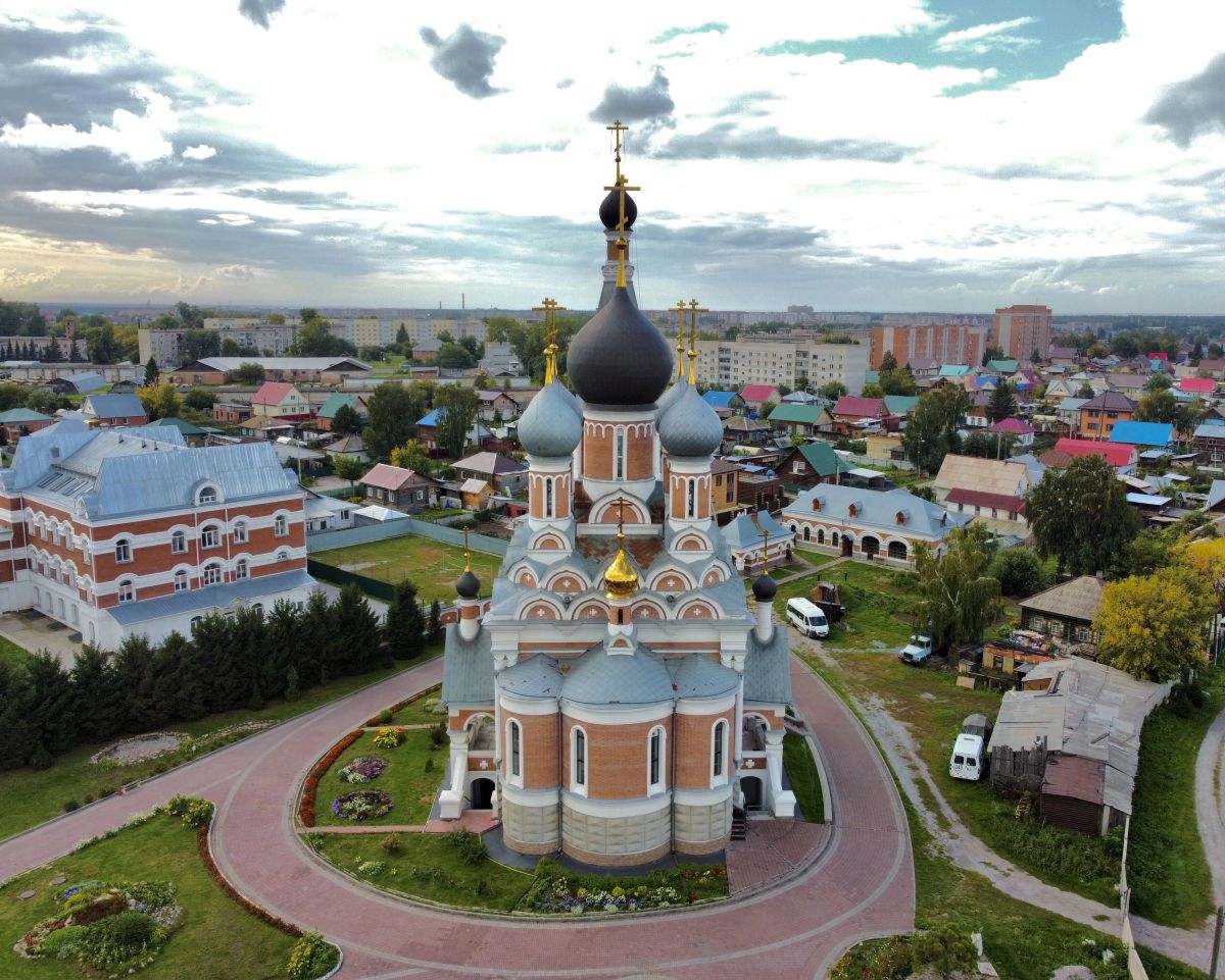 Кафедральный собор Преображения Господня, Бердск (Бердск, город, Новосибирская область). фасады, Вид с востока