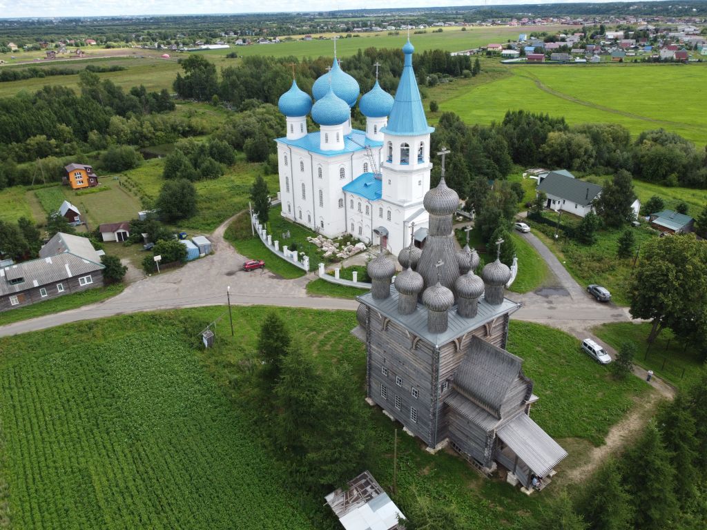 Рикасово (Заостровье). Храмовый комплекс. Церкви Сретения Господня и Покрова Пресвятой Богородицы. фасады