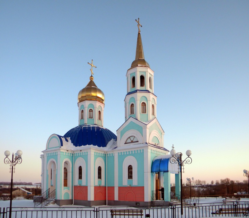 Церковь Рождества Пресвятой Богородицы, Ярское (Новооскольский район, Белгородская область). общий вид в ландшафте