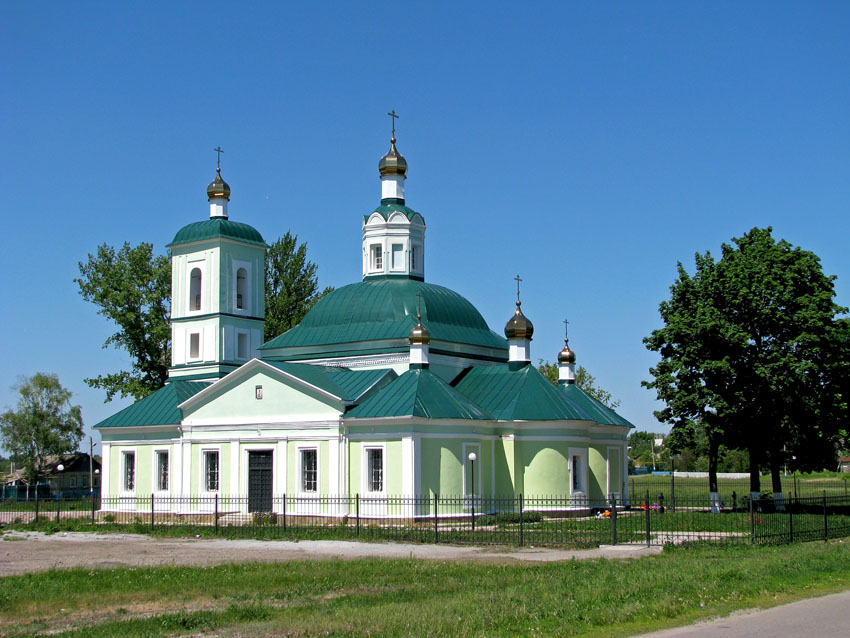Церковь Троицы Живоначальной, Беломестное (Новооскольский район, Белгородская область). общий вид в ландшафте