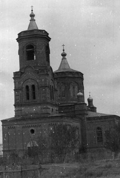 Церковь Николая Чудотворца, Великомихайловка (Новооскольский район, Белгородская область). архивная фотография, Частная коллекция. Фото 1970-х годов