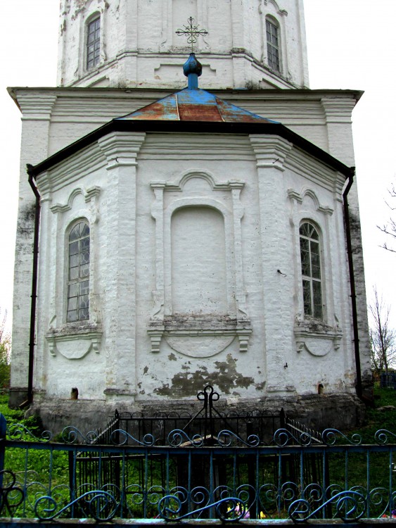 Церковь Николая Чудотворца, Метлино (Торопецкий район, Тверская область). архитектурные детали, апсида. восточный фасад