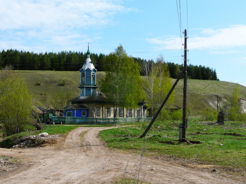 Курилово. Церковь Иоанна Предтечи. общий вид в ландшафте